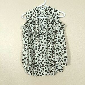 Monteau women's blouse Leopard Print Off Shoulder 3/4 sleeve‎ buttons Size L